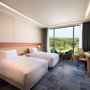 Executive Twin Room Lounge Access